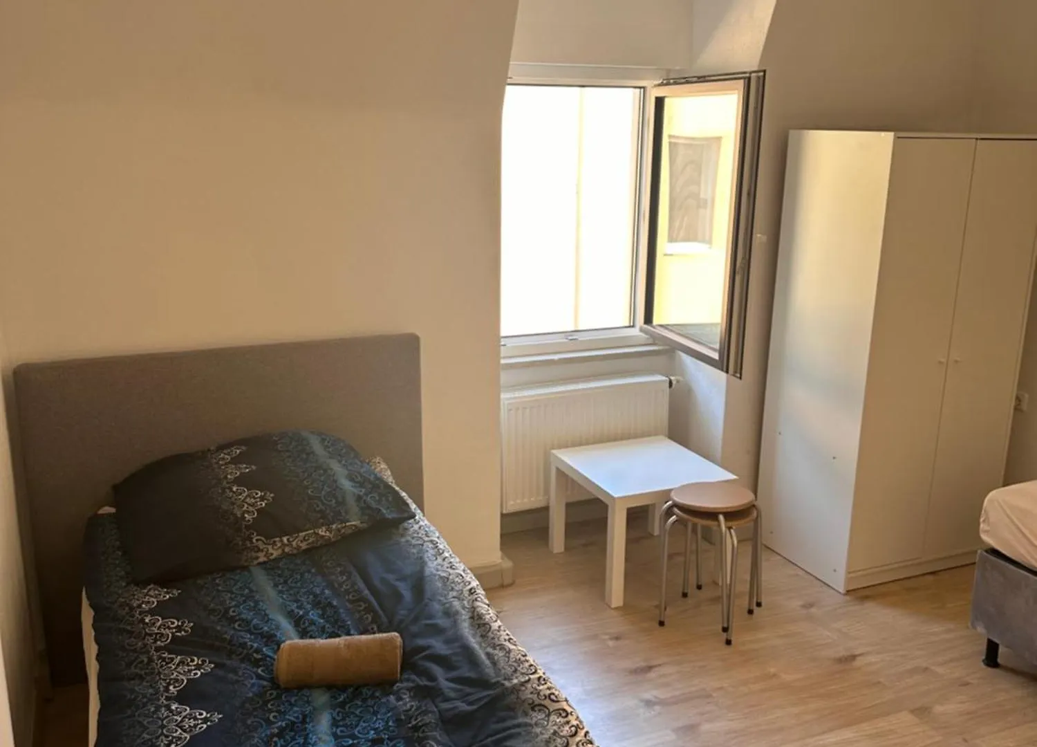 4-Zimmer Wohnung Mit 7 Betten Ideal Fuer Familien Oder Gruppen Augsburg Germany