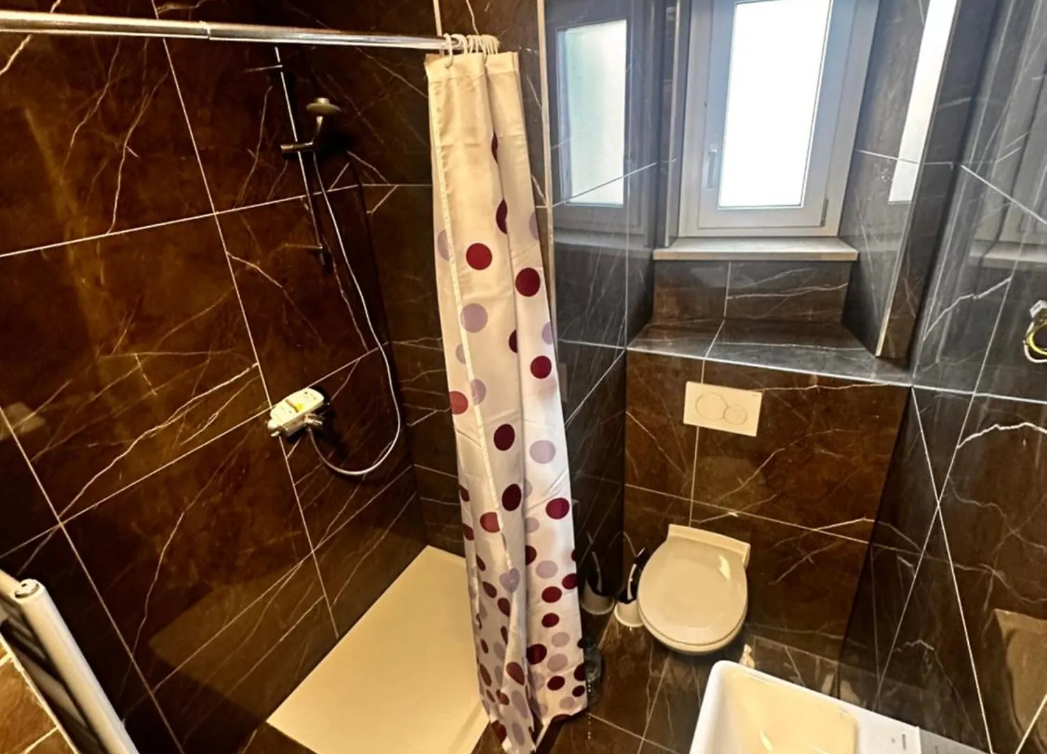 Apartment 4-Zimmer Wohnung Mit 7 Betten Ideal Fuer Familien Oder Gruppen Augsburg